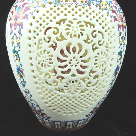 Chinese reticulated 2pc Porcelain Vase Vintage blue white floral bird - Picture 8 of 9